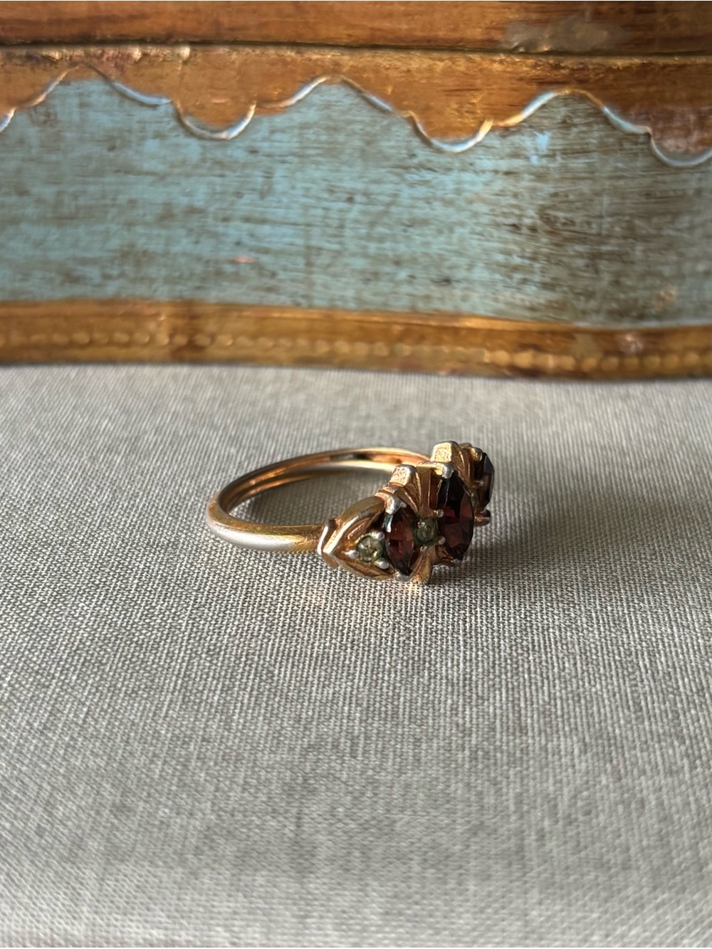 Vintage 1970s Avon Royal Occasion Topaz Gold Tone Adjustable Ring / Size 8 - 9 - Picture 7 of 11